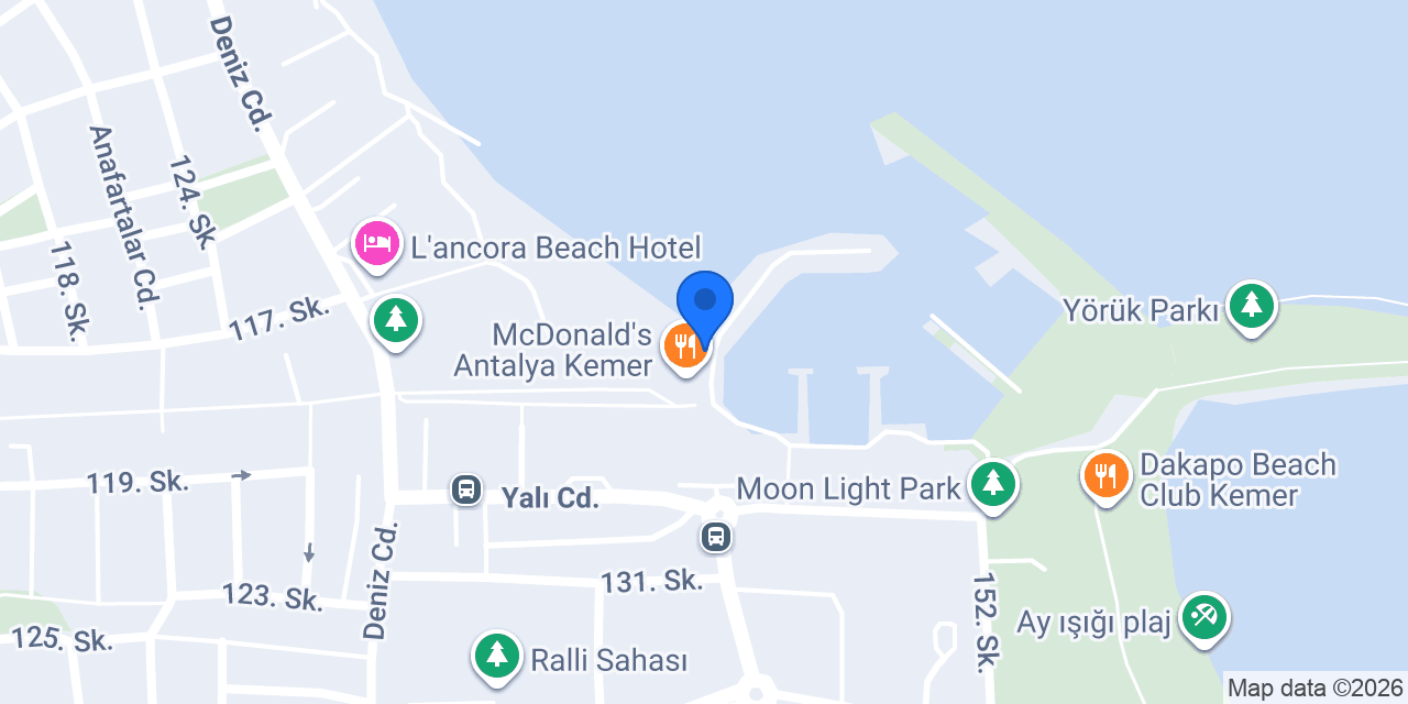 Yacht Club Fish Restaurant konumu