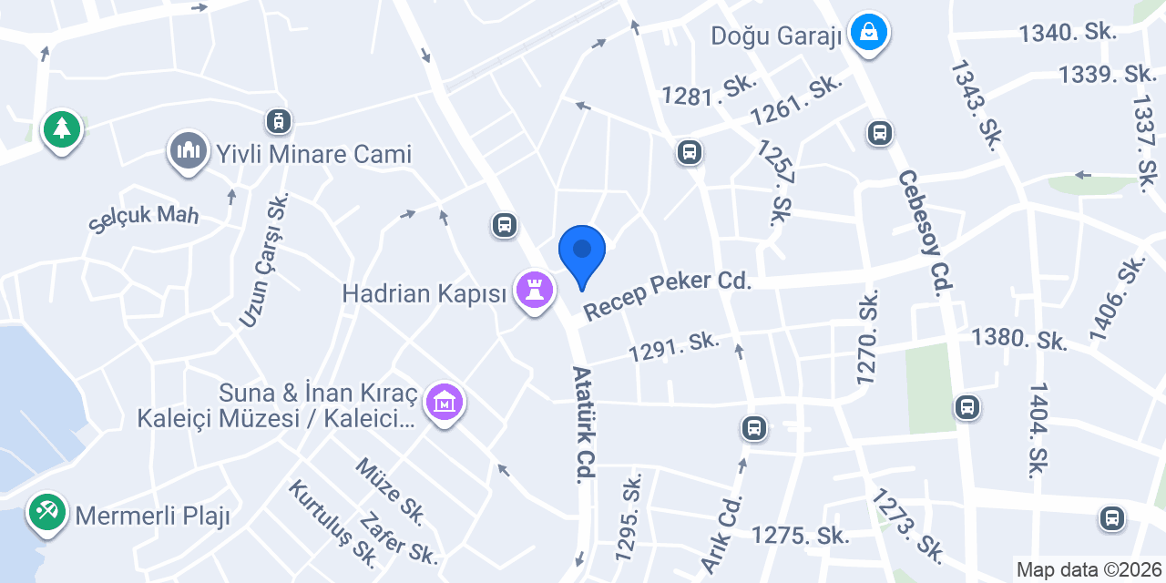 Helm Tattoo & Piercing Studio konumu