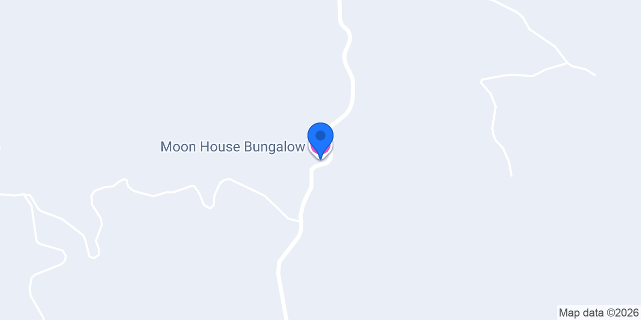 Moon House Bungalow konumu